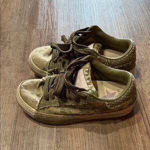 Converse Kids Sneakers in Olive Green